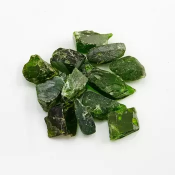 Образец хромдиопсид (1-1.5 см) 1 шт