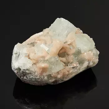 Образец микс апофиллит, стильбит S (4-7 см)