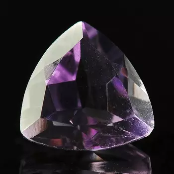 Огранка аметист триллиант 9*9*9 мм