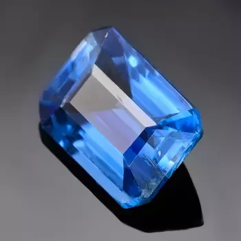 Огранка кианит октагон 7*9 мм