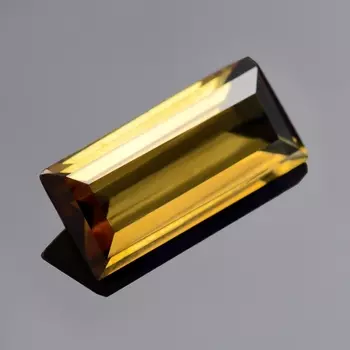 Огранка турмалин дравит багет 5.6*12 мм