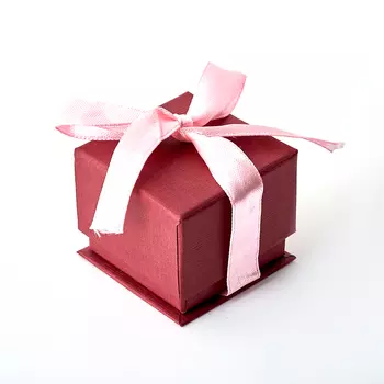 Подарочная упаковка (картон) под кольцо/серьги 45х45х35 мм