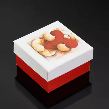 Подарочная упаковка под комплект (кольцо, серьги, кулон) 60х60х30 мм