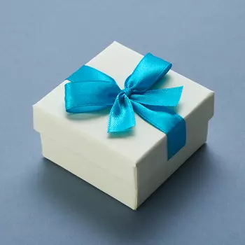 Подарочная упаковка под комплект (кольцо, серьги, кулон) 60х60х30 мм