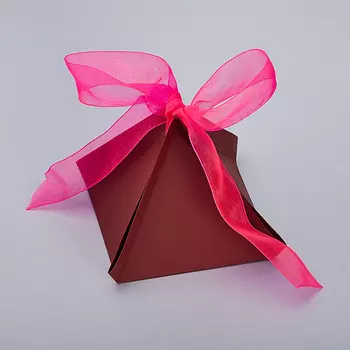 Подарочная упаковка универсальная 100х100х80 мм