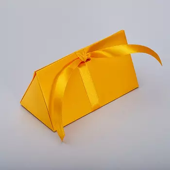 Подарочная упаковка универсальная 130х70х65 мм