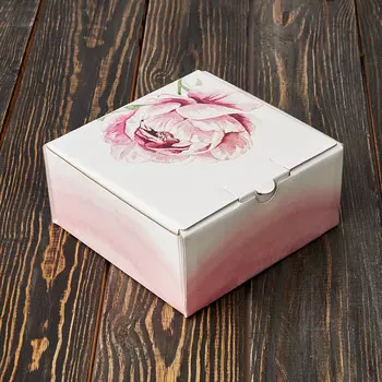 Подарочная упаковка универсальная (коробка) (картон) (розовый) 150х150х70 мм