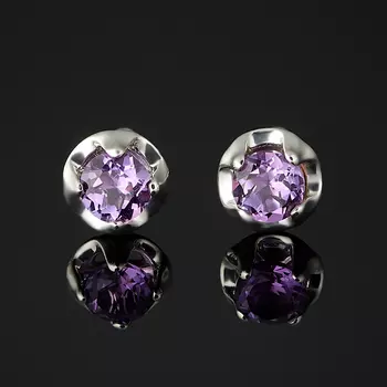 Серьги аметист (серебро 925 пр. родир. бел.) пуссеты огранка
