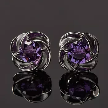 Серьги аметист (серебро 925 пр. родир. бел.) пуссеты огранка