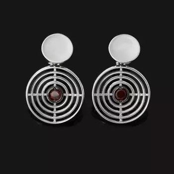 Серьги гранат альмандин (серебро 925 пр. родир. бел., родир. черн.) пуссеты огранка