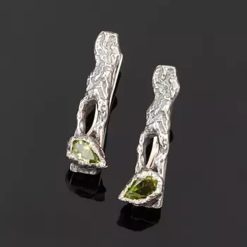 Серьги хризолит (серебро 925 пр. оксидир.) огранка