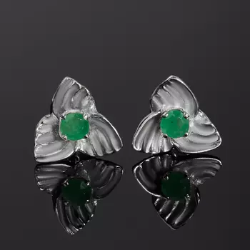 Серьги изумруд (серебро 925 пр. родир. бел.) пуссеты огранка
