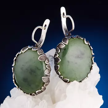 Серьги нефрит зеленый (серебро 925 пр.)