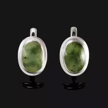 Серьги нефрит зеленый (серебро 925 пр. родир. бел.)
