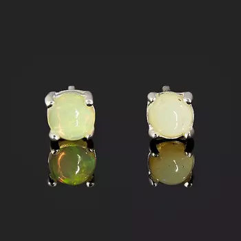 Серьги опал благородный белый (медь посеребр.) пуссеты