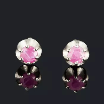 Серьги рубин (серебро 925 пр. родир. бел.) пуссеты огранка