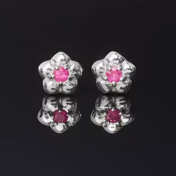Серьги рубин (серебро 925 пр. родир. бел.) пуссеты огранка