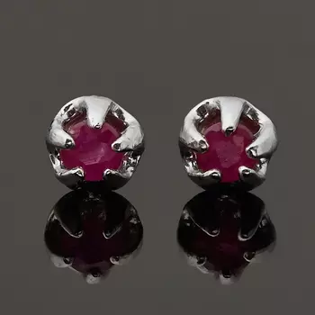 Серьги рубин (серебро 925 пр. родир. бел.) пуссеты огранка