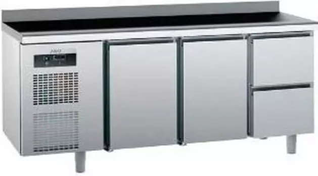 Холодильный стол SAGI