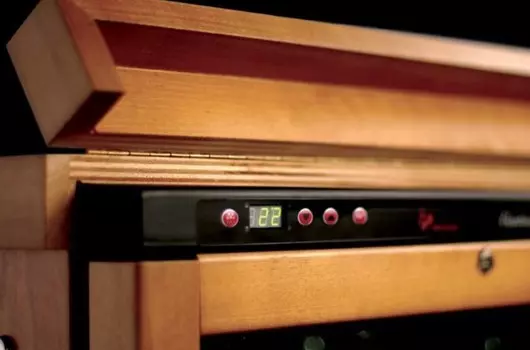 Отдельностоящий винный шкаф 101-200 бутылок IP Industrie