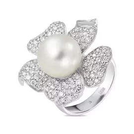 Кольцо c бриллиантами и жемчугом
