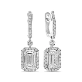 Серьги c выращенным бриллиантом