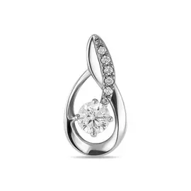 Золотая подвеска c бриллиантами