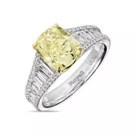 Золотое кольцо c бриллиантами