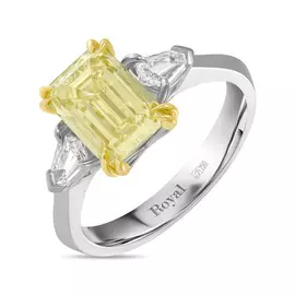 Золотое кольцо c бриллиантами