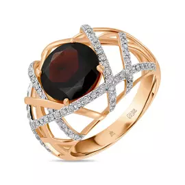 Золотое кольцо c бриллиантами и гранатом
