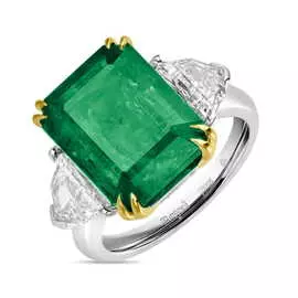 Золотое кольцо c бриллиантами и изумрудом