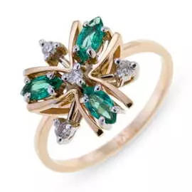 Золотое кольцо c бриллиантами и изумрудом