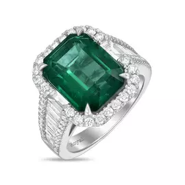 Золотое кольцо c бриллиантами и изумрудом