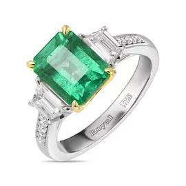 Золотое кольцо c бриллиантами и изумрудом