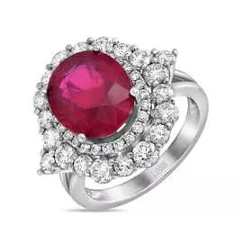 Золотое кольцо c бриллиантами и облагороженным рубином