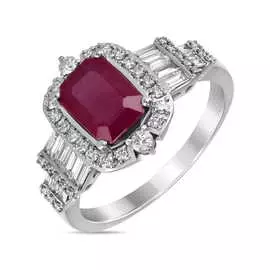 Золотое кольцо c бриллиантами и рубином