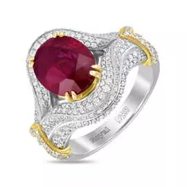 Золотое кольцо c бриллиантами и рубином