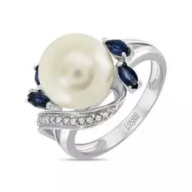 Золотое кольцо c бриллиантами, жемчугом и сапфирами