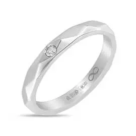 Золотое кольцо c бриллиантом