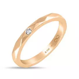 Золотое кольцо c бриллиантом