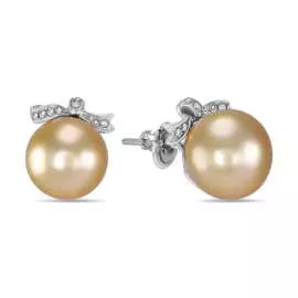 Золотые серьги c бриллиантами и жемчугом