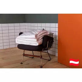 Одеяло всесезонное Premium Familie Non-Alergenic 200x220 см