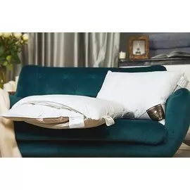 Подушка Trois Couronnes Baroness 50x70 см