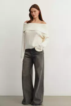 Джемпер из трикотажа с открытыми плечами