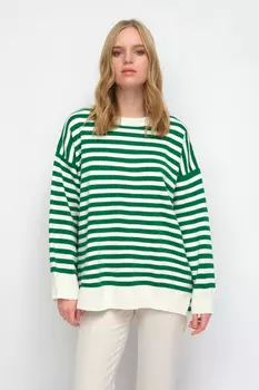 Джемпер в полоску