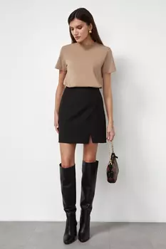 Футболка с бархатистой поверхностью