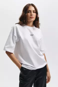 Футболка с принтом "Talented and ambitious"