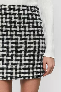 Юбка мини в гусиную лапку