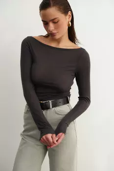 Лонгслив из трикотажа приталенного силуэта