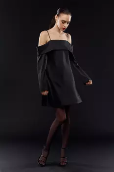 Платье из сатина с открытыми плечами